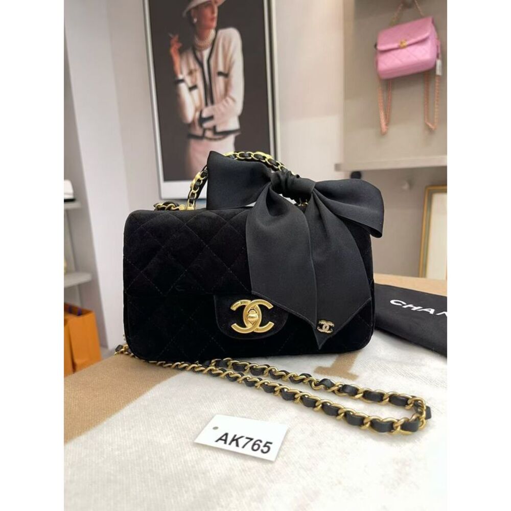 Chanel Women Pre-Loved Bag Very Good Condition